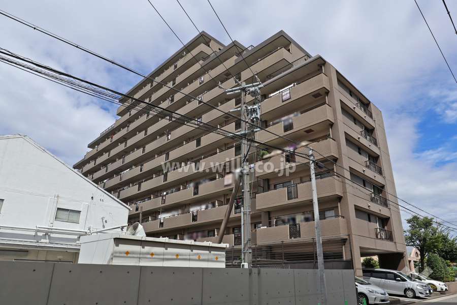 宝マンション城北の外観(南東側から)