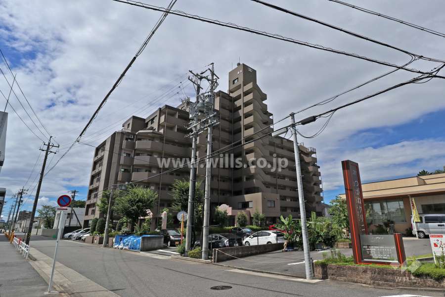 宝マンション城北の外観(北東側から)