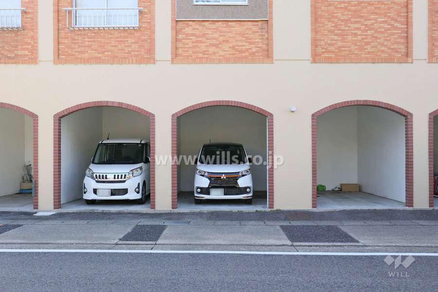 敷地内駐車場（屋内平面式）