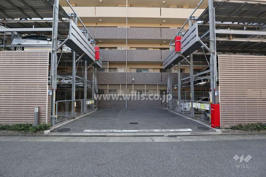 駐車場出入り口・敷地内駐車場（屋外機械式）