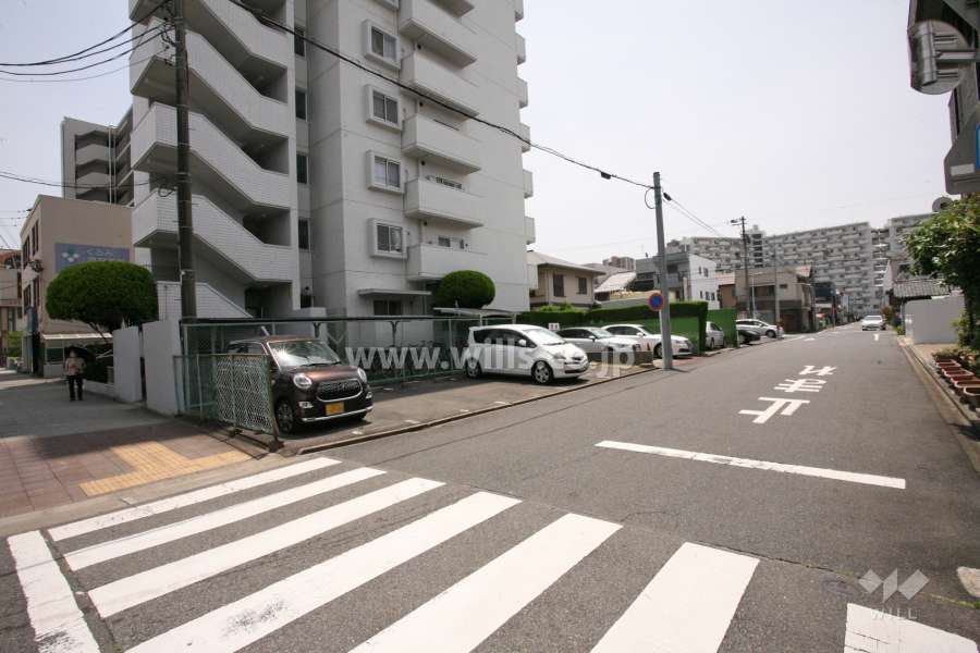敷地内駐車場（屋外平面式）