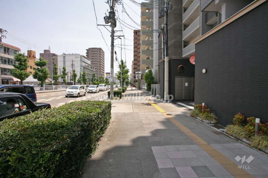 敷地北側の前面道路(環状線)