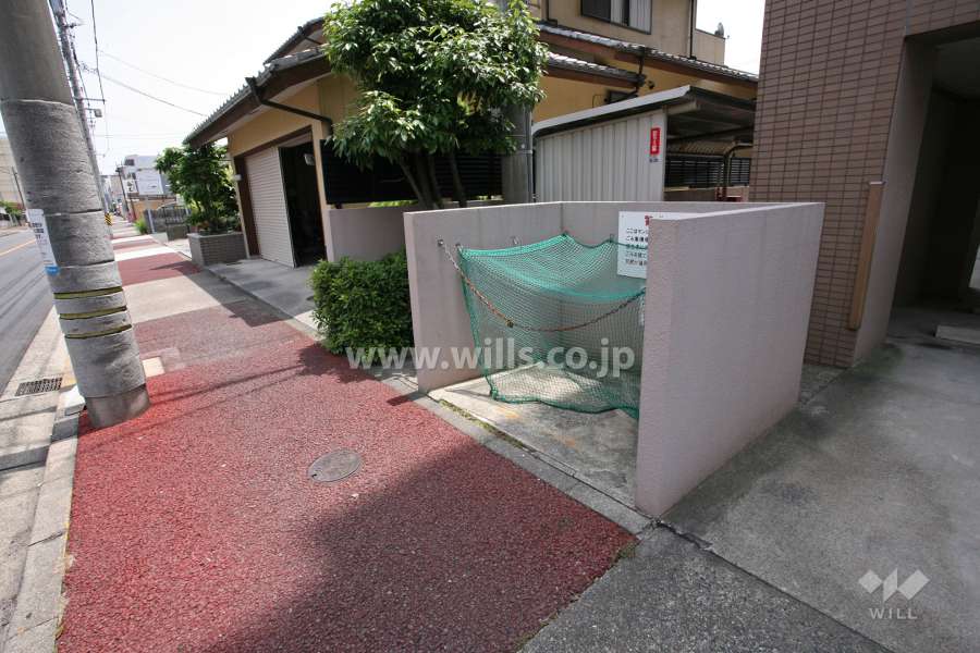 ゴミ置き場