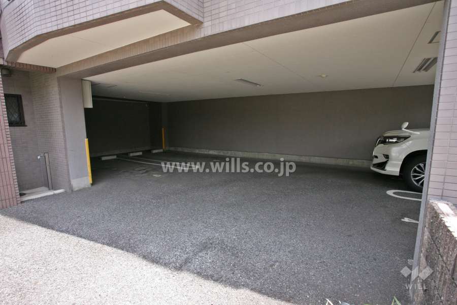 敷地内駐車場(屋内平面式)