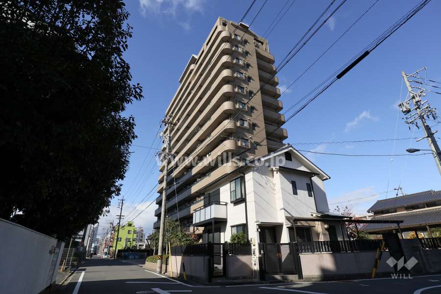 ライオンズシティ大曽根の外観（南東側から）