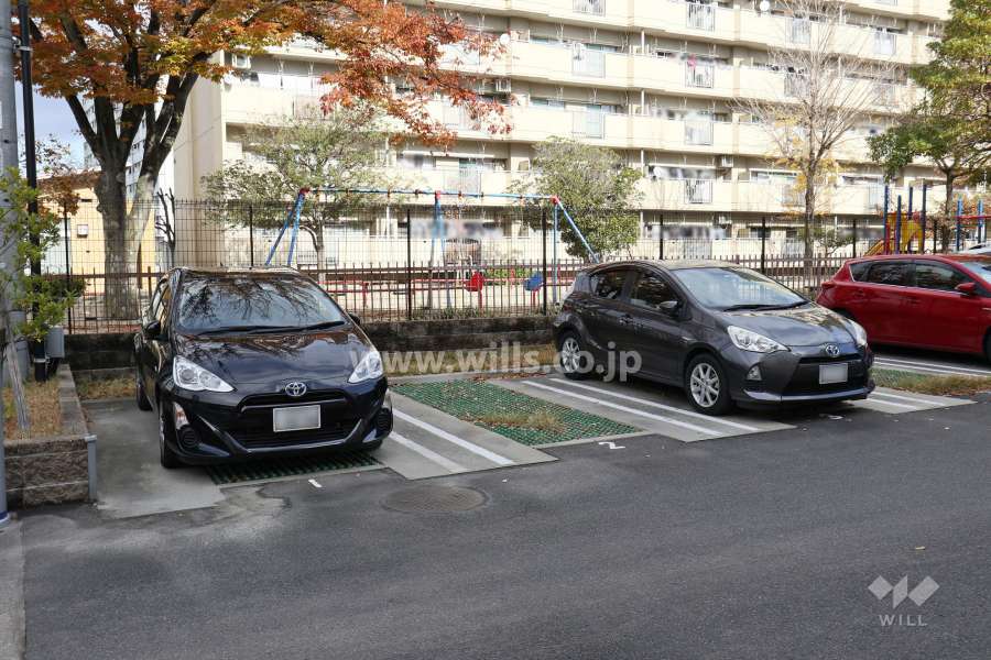 敷地内駐車場（屋外平面式）