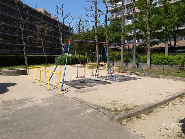 敷地南側にある公園