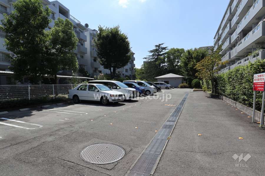 敷地内駐車場（屋外平面式）