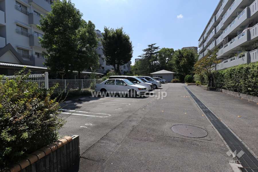 敷地内駐車場（屋外平面式）