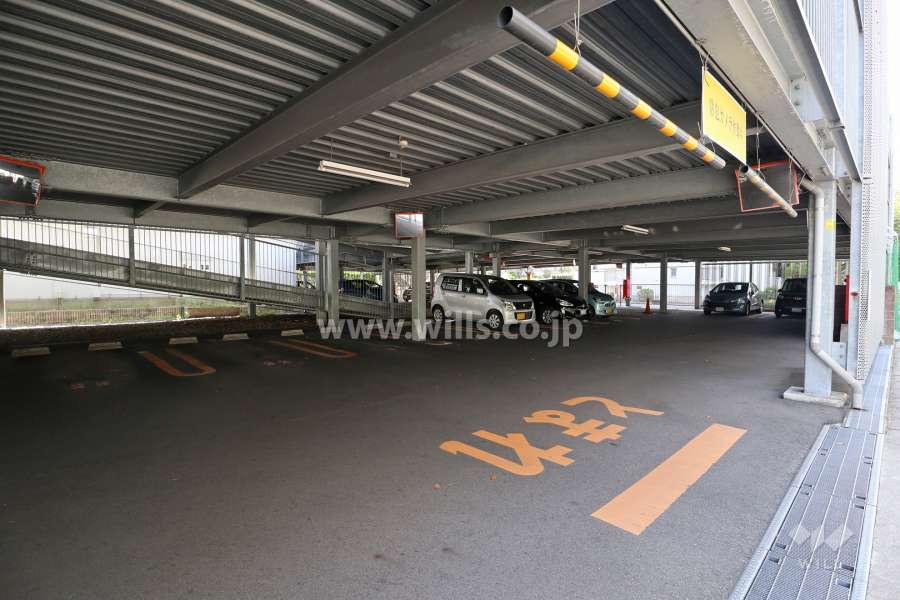 敷地内駐車場（屋内平面式）
