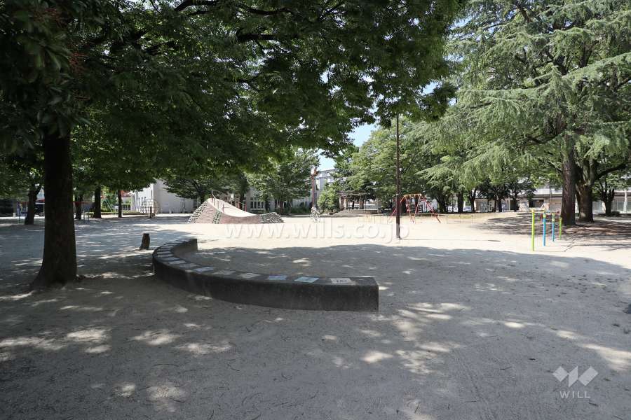 敷地内の公園