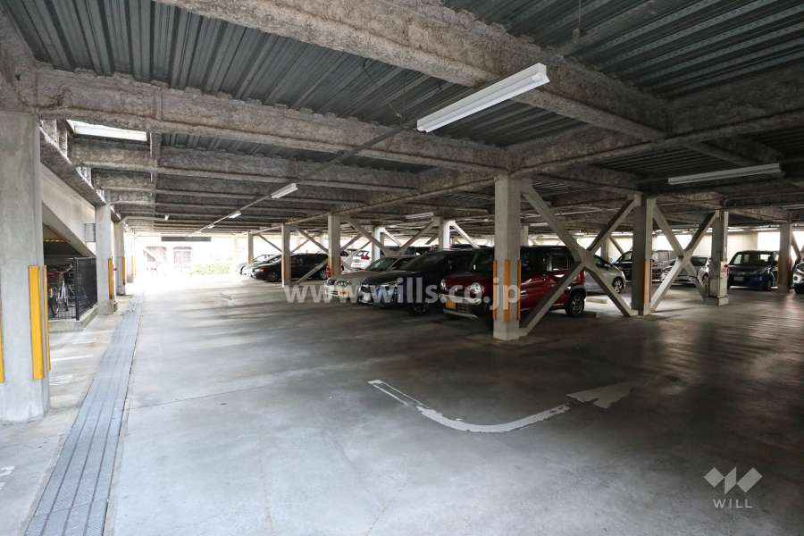 敷地内駐車場（屋内平面式）