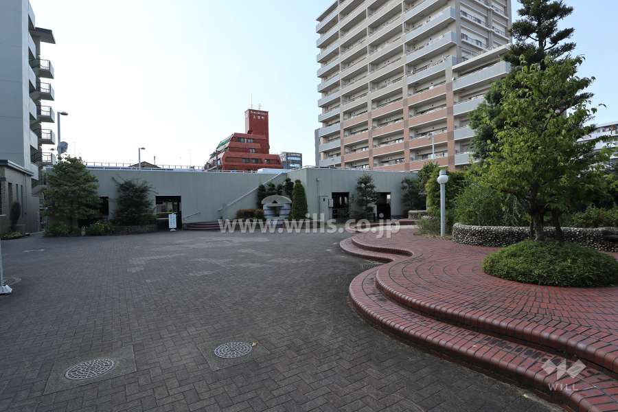 敷地内の広場
