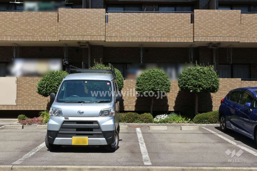 敷地内駐車場（屋外平面式）