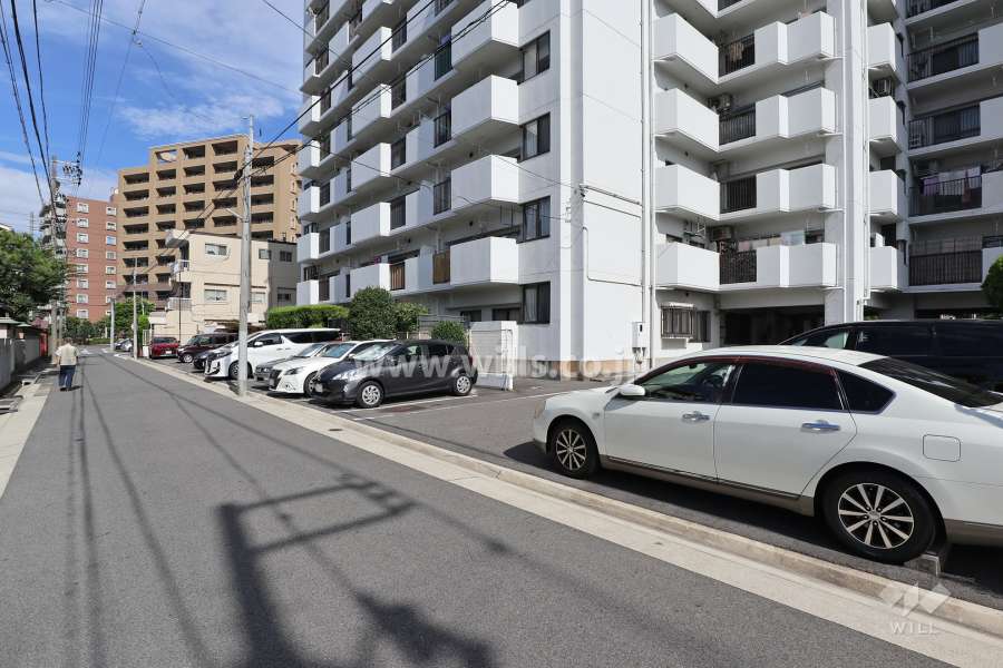 敷地内駐車場（屋外平面式）