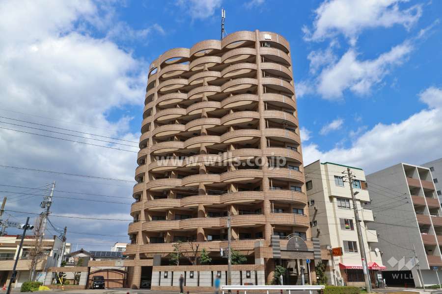 アーバンシティ志賀本通の外観（南西側から）