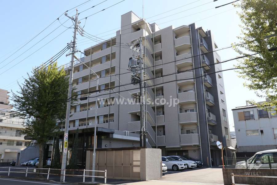 プレミスト上飯田の外観（北西側から）