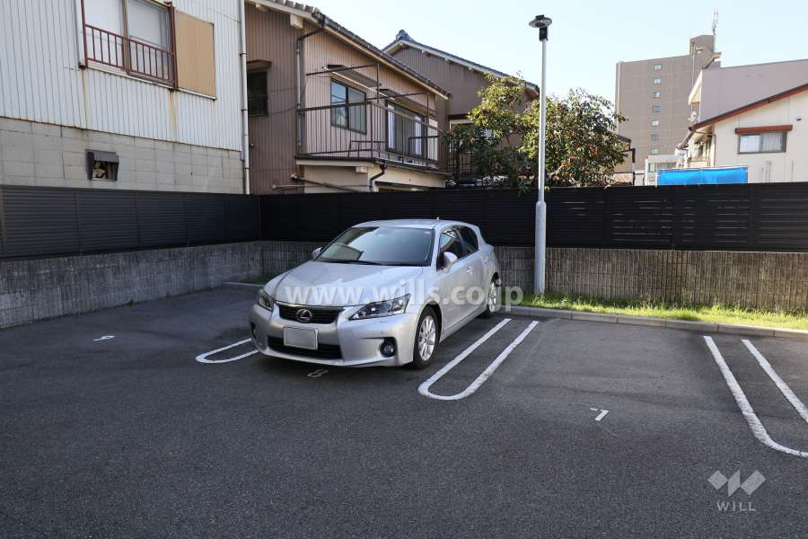 敷地内駐車場（屋外平面式）