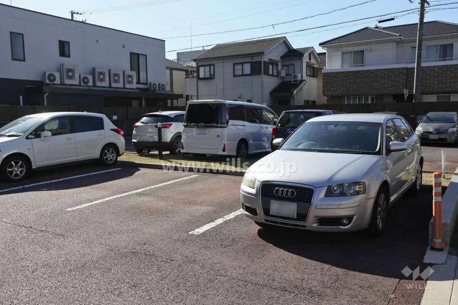 敷地内駐車場（屋外平面式）