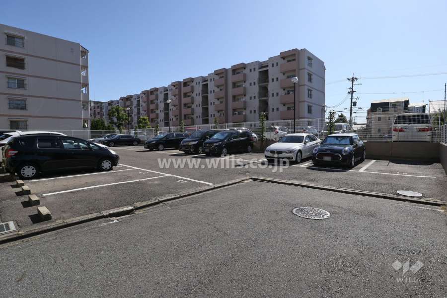 敷地内駐車場（屋外平面式）