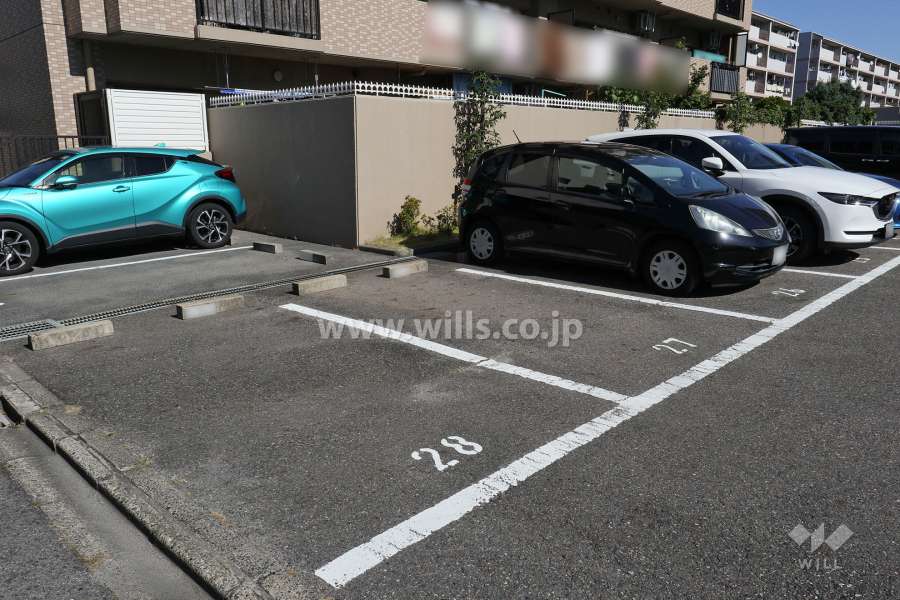 敷地内駐車場（屋外平面式）