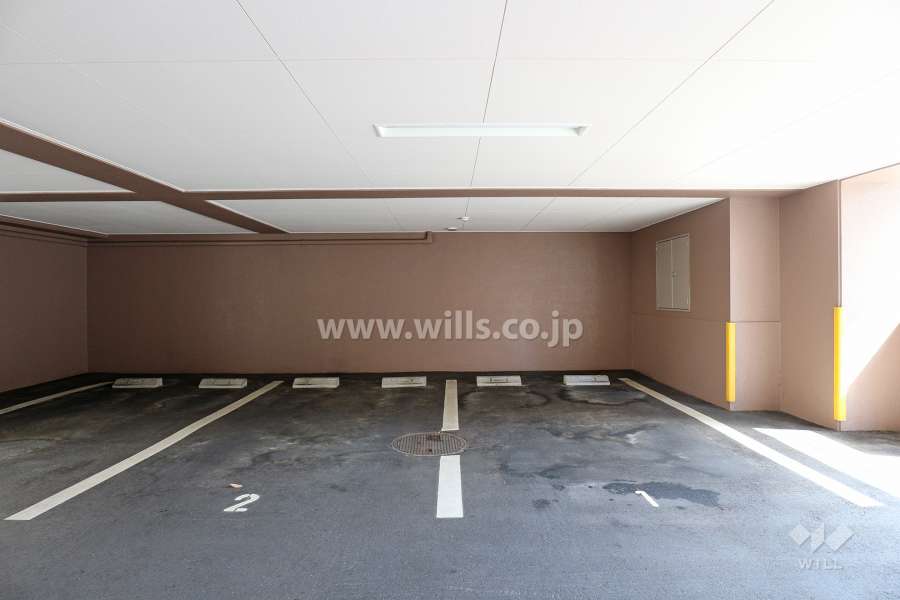 敷地内駐車場（屋内平面式）