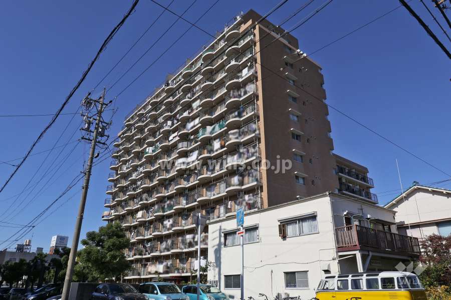 グランドメゾン上飯田の外観（南東側から）