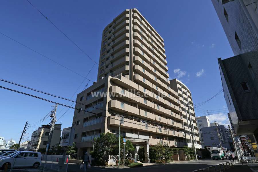 ライオンズステーションプラザ上飯田の外観（南西側から）