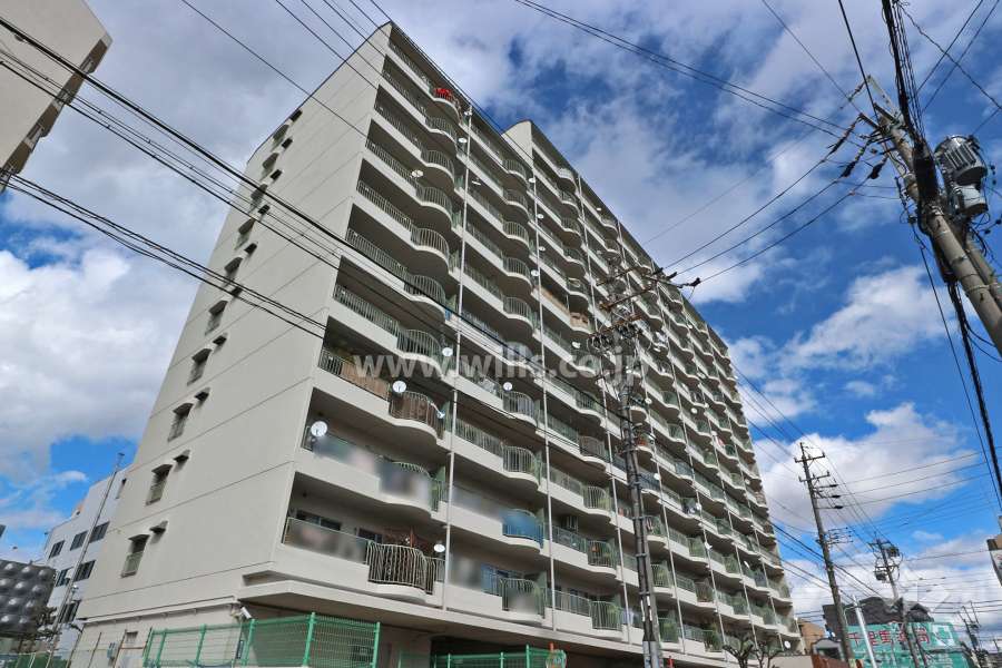 コープ野村織部の外観（南西側から)