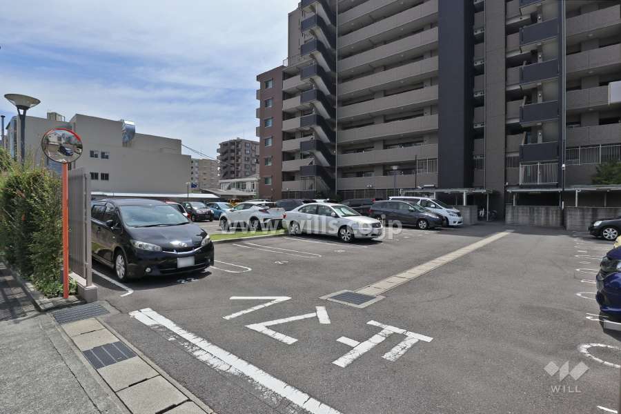 敷地内駐車場(屋外平面式)