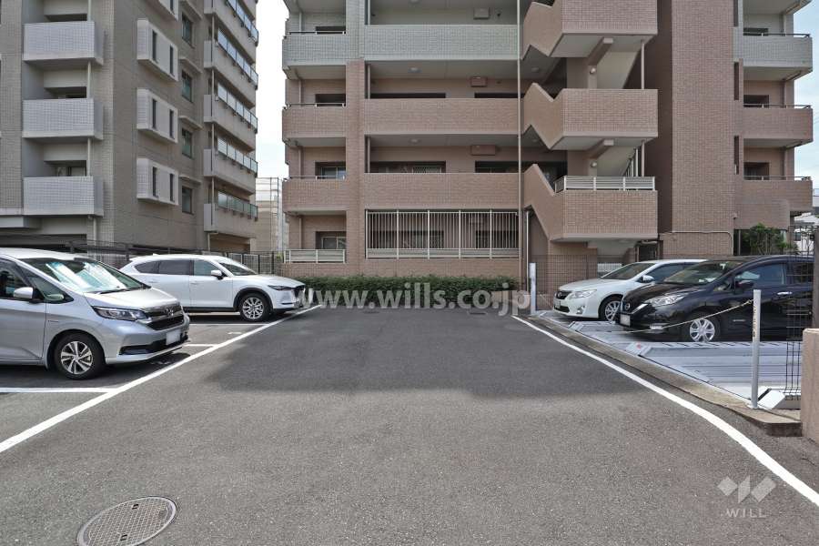 敷地内駐車場(屋外平面式)