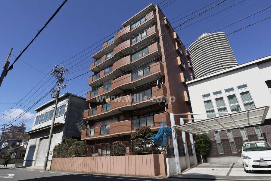 ライオンズマンション成願寺第2の外観（南東側から）