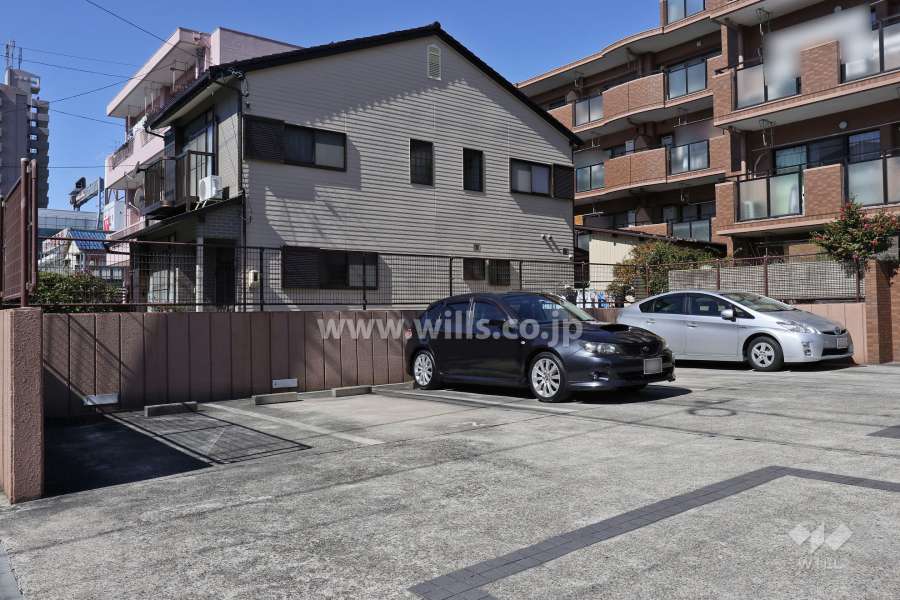 敷地内駐車場（屋外平面式）