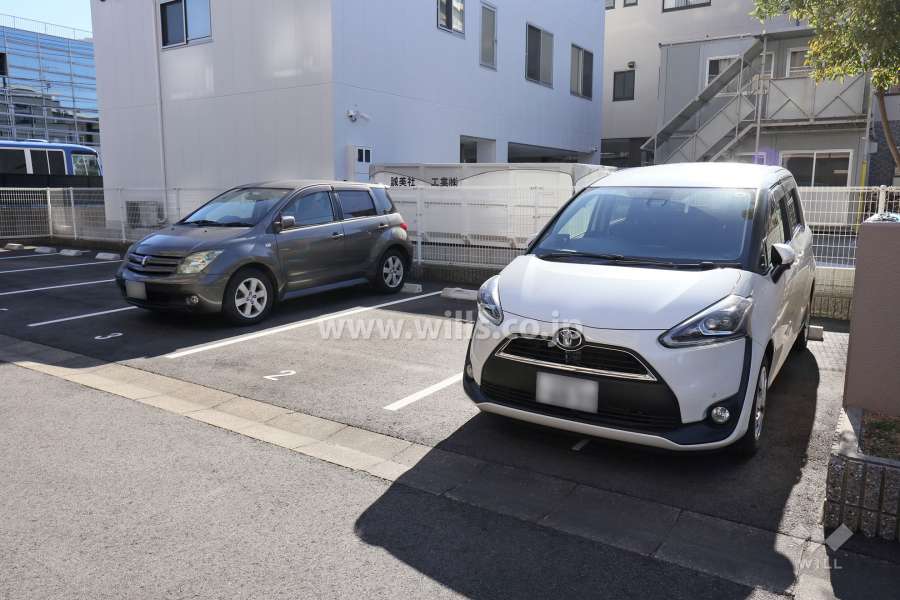 敷地内駐車場（屋外平面式）
