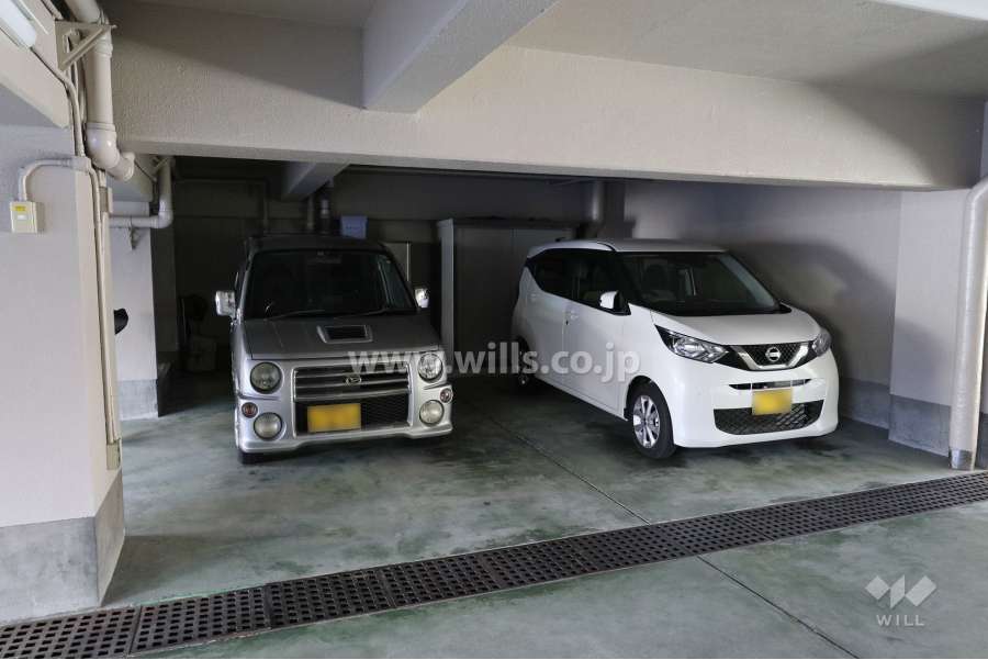 敷地内駐車場（屋内平面式）