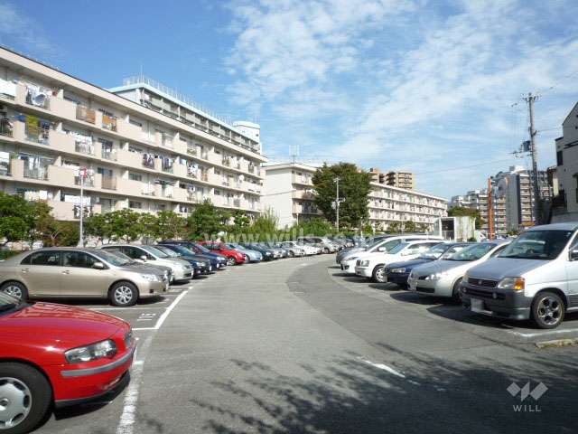 敷地内駐車場（屋外平面式）