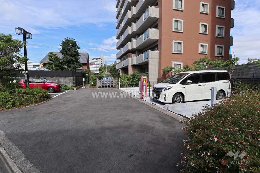 敷地内駐車場（屋外平面式、屋外機械式）