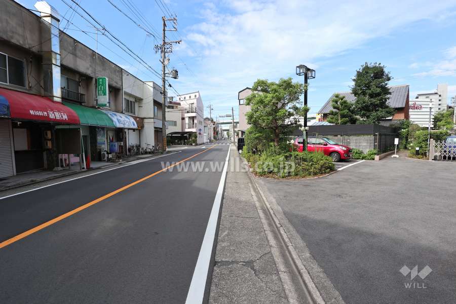 敷地南東側の前面道路（志賀柳原町線）