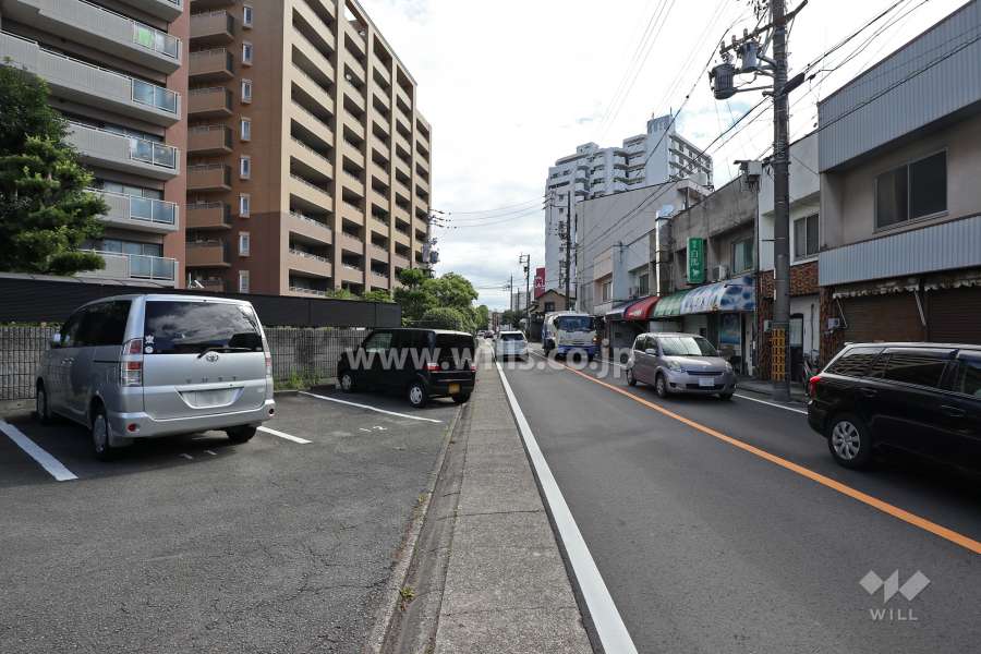 敷地南側の前面道路（志賀柳原町線）