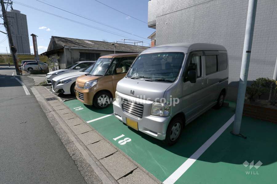 敷地内駐車場（屋外平面式）