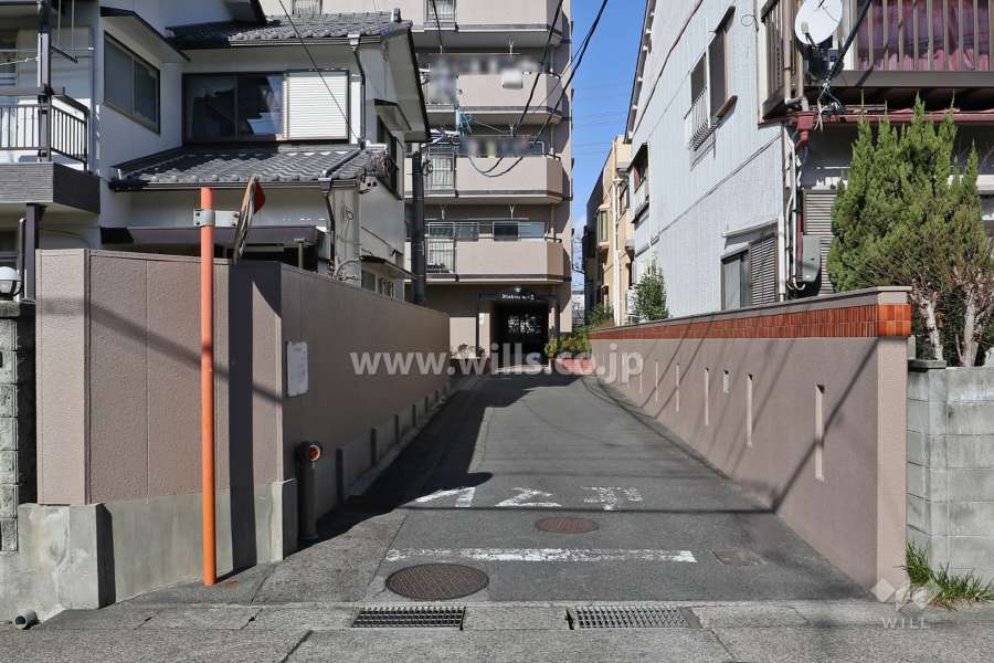 駐車場入り口