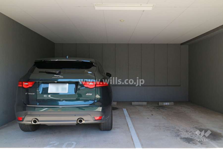 敷地内駐車場（屋内平面式）