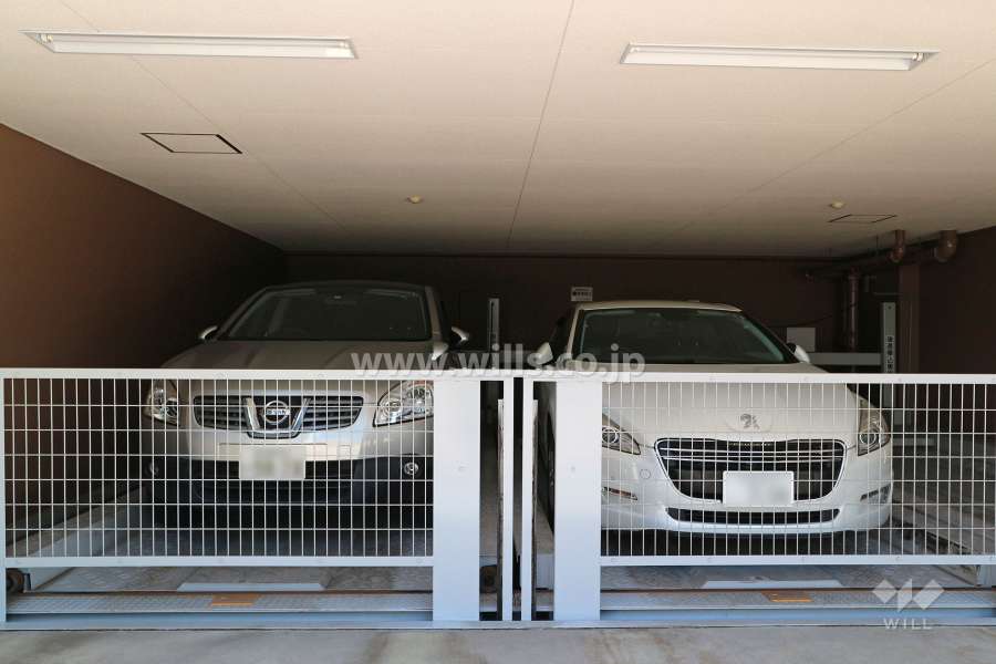 敷地内駐車場（屋内機械式）