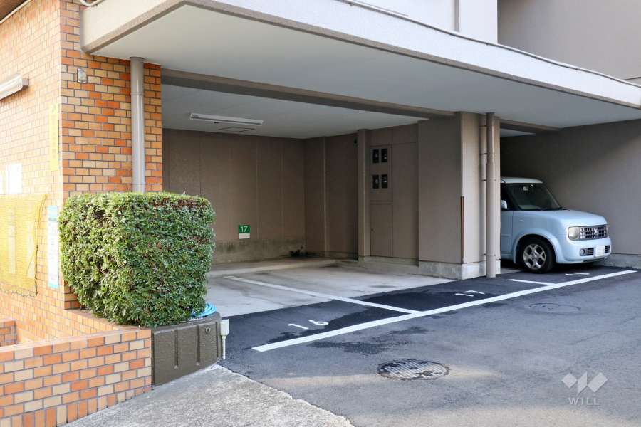 敷地内駐車場（屋内平面式）