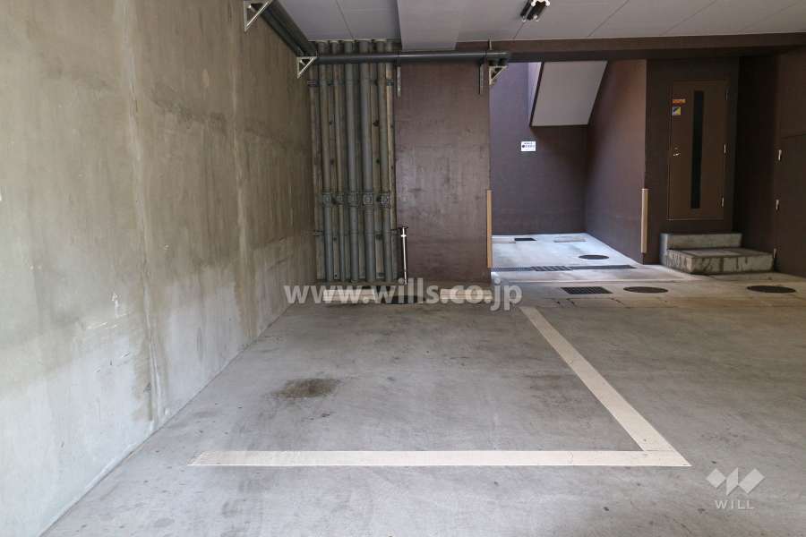敷地内駐車場（屋内平面式）
