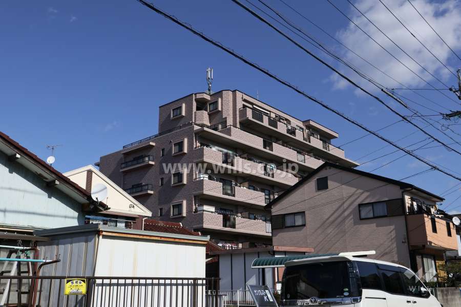 宝マンション中味鋺の外観（南西側から）