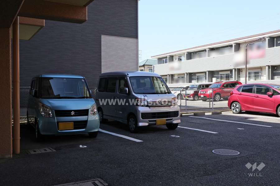 敷地内駐車場（屋外平面式）