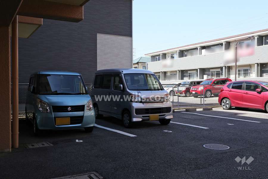 敷地内駐車場（屋外平面式）