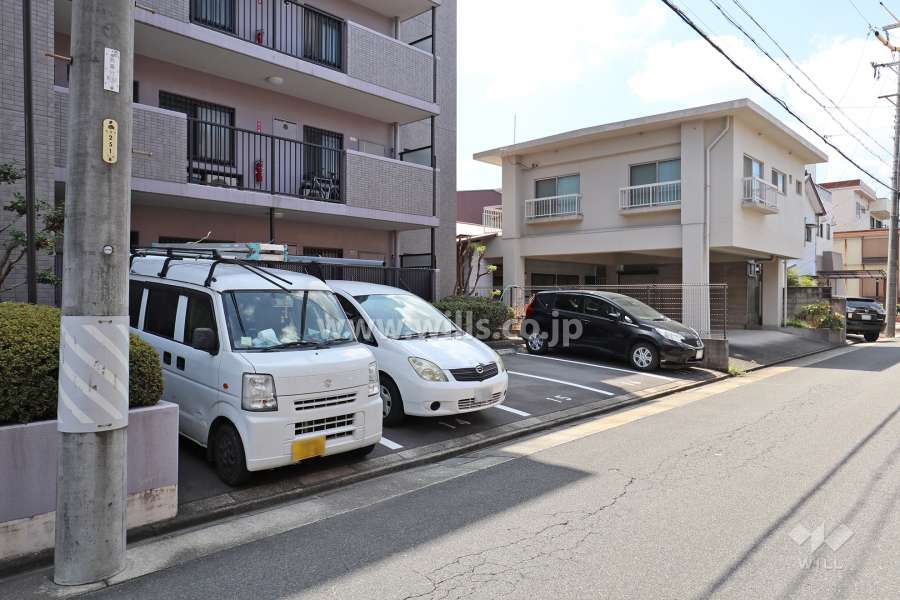 敷地内駐車場（屋外平面式）