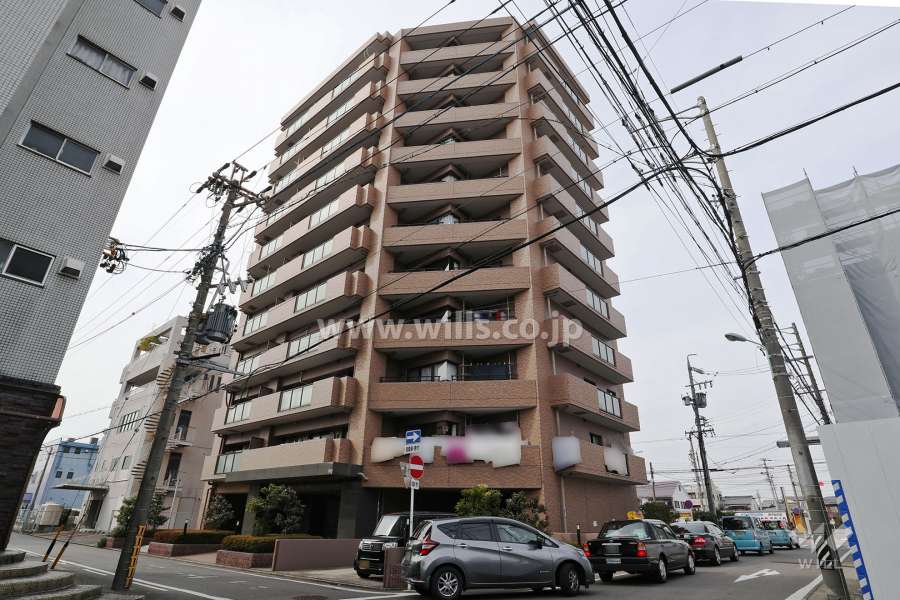クイーンズパレス城北の外観（南東側から）